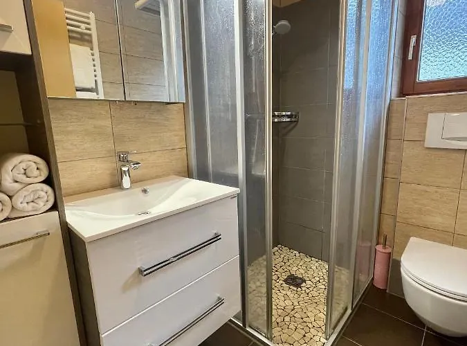 Zum Stoaner * מאיירהופן