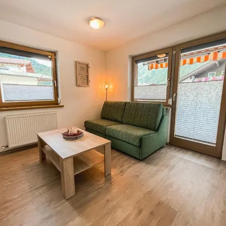 Appartement Zum Stoaner *